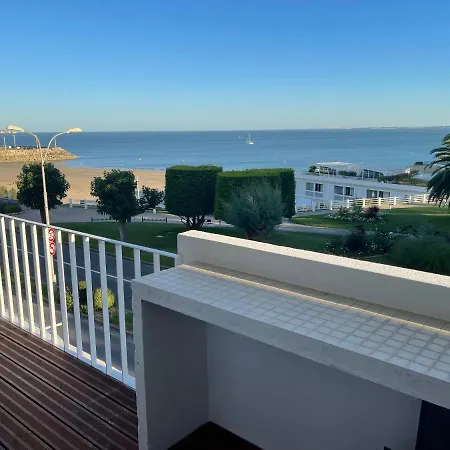 Superbe T3 De 70m2 Face A La