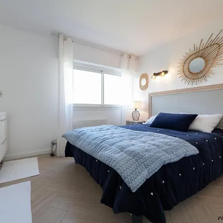 Superbe T3 De 70m2 Face A La